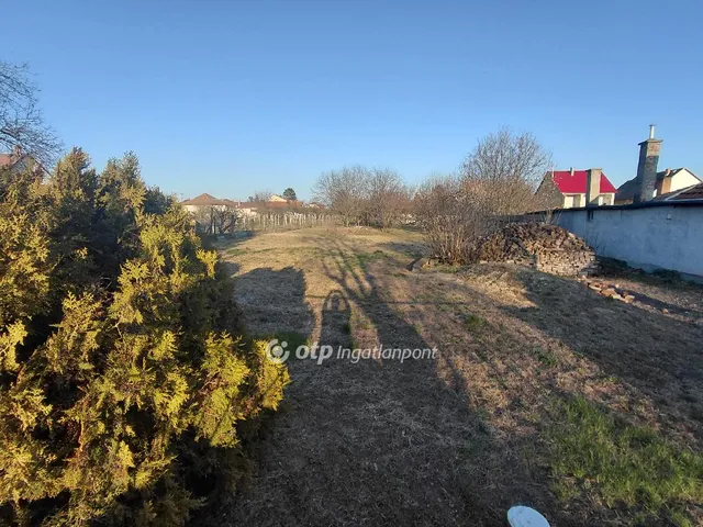 Eladó telek Hatvan 1403 nm