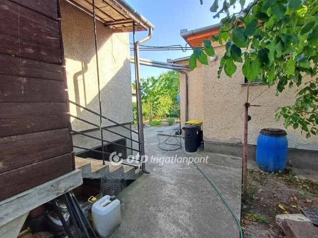 Eladó ház Felsőpakony 71 nm