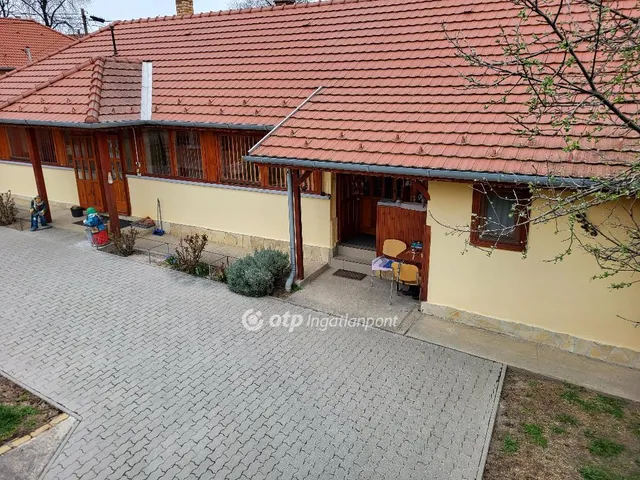 Eladó ház Tápióság 81 nm