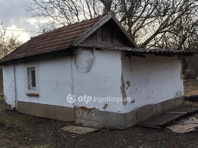 Eladó mezőgazdasági ingatlan Jászberény 18 nm