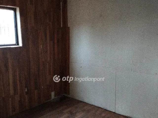 Eladó mezőgazdasági ingatlan Jászberény 18 nm