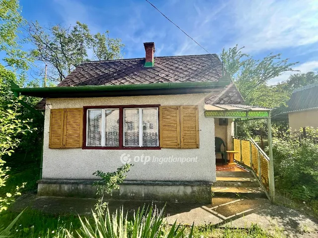 Eladó nyaraló Jászapáti 61 nm