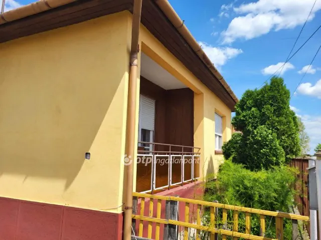Eladó ház Nagyfüged 80 nm