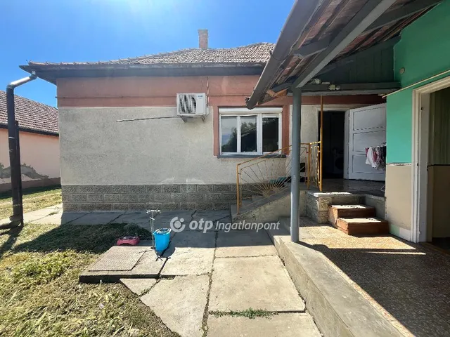 Eladó ház Jászladány 88 nm