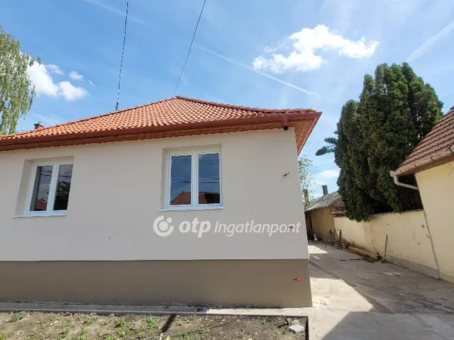 Eladó ház Jászberény 86 nm
