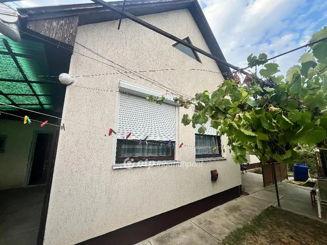 Eladó ház Jászárokszállás 66 nm