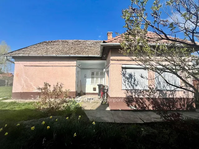 Eladó ház Jászapáti 64 nm