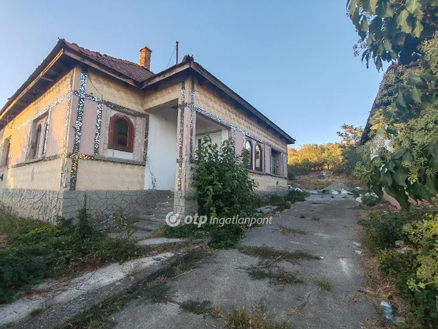 Eladó ház Erdőtarcsa 103 nm