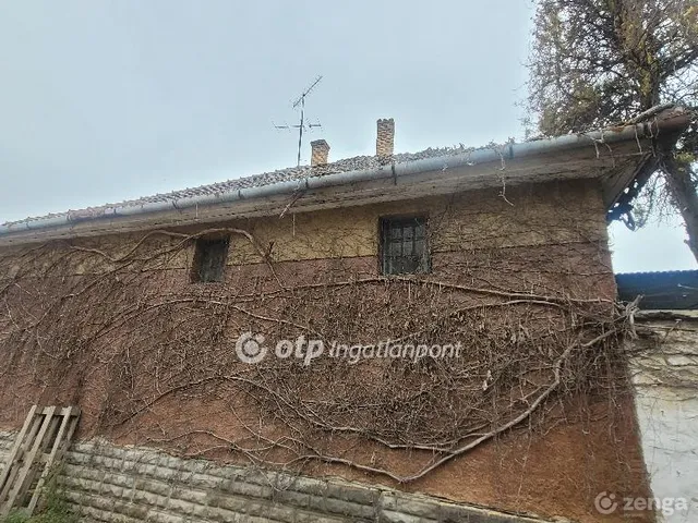 Eladó ház Jászberény 71 nm