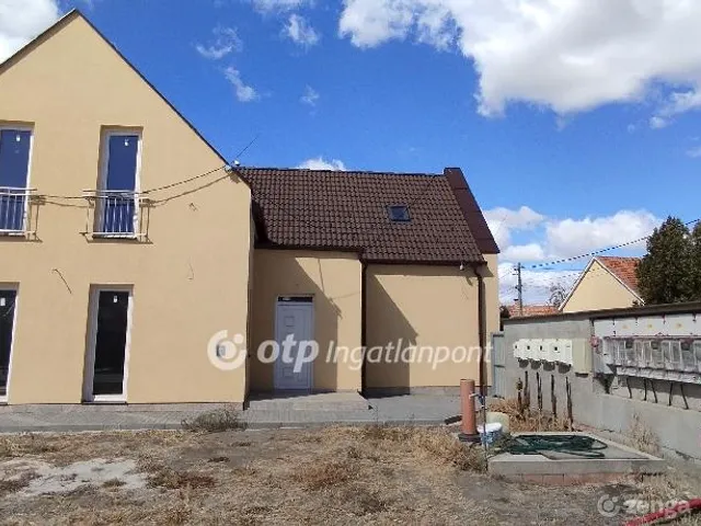 Eladó lakás Jászberény 102 nm