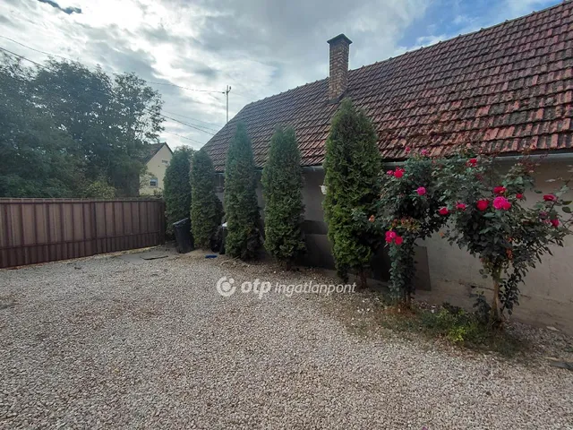 Eladó ház Vácszentlászló 105 nm