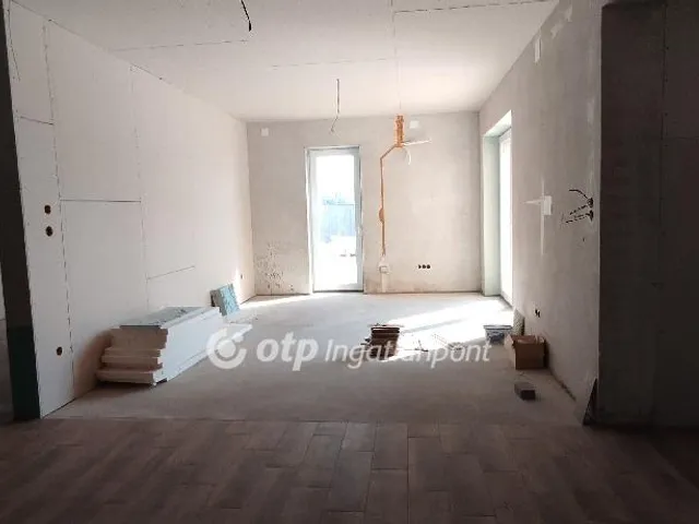 Eladó lakás Jászberény 102 nm