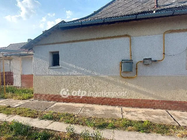 Eladó ház Kunszentmárton 80 nm