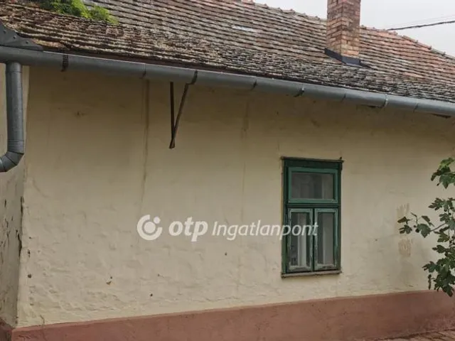 Eladó ház Tiszaföldvár, Csendes 68 nm