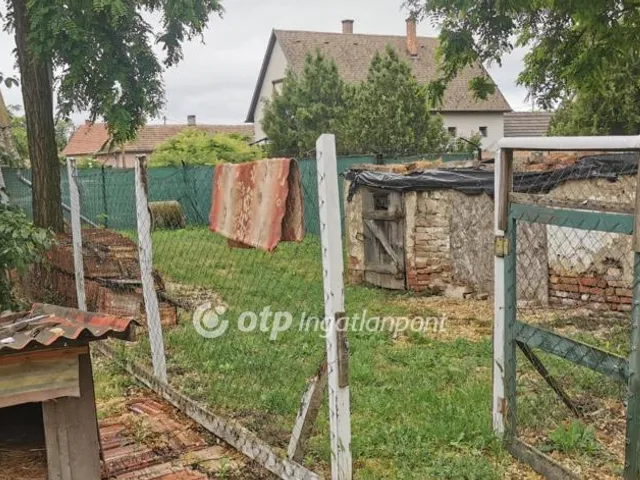 Eladó ház Tiszaföldvár, Csendes 68 nm