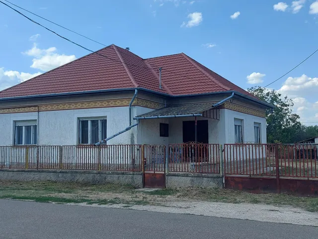 Eladó ház Csépa 115 nm