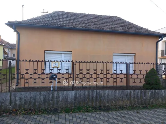 Eladó ház Kaszaper 63 nm