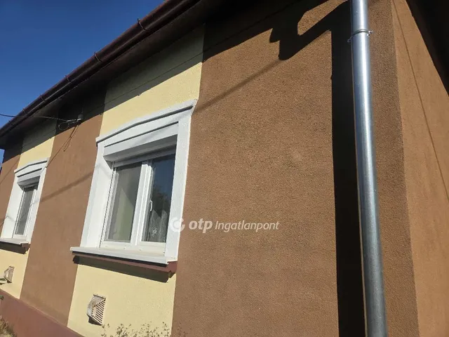 Eladó ház Újszász 89 nm