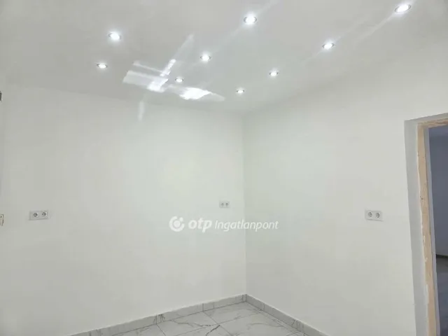 Eladó ház Újszász 65 nm