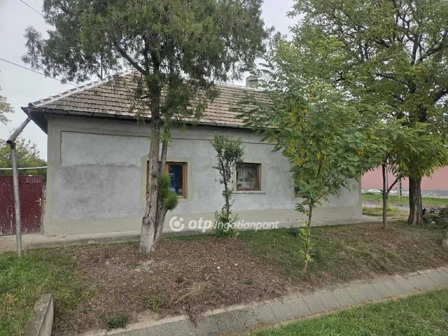 Eladó ház Fegyvernek 78 nm