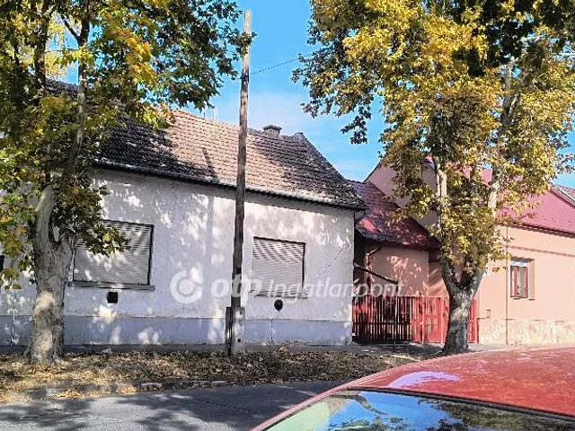 Eladó ház Szolnok 223 nm