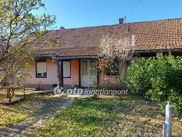 Eladó ház Szarvas 75 nm