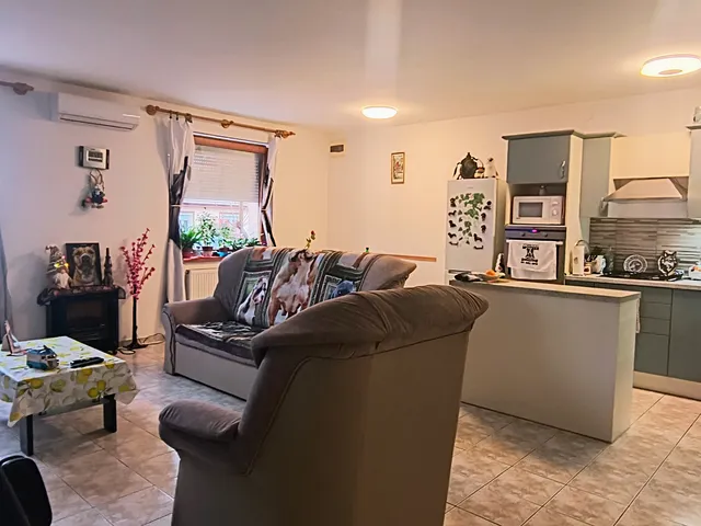 Eladó ház Tápiószele 200 nm