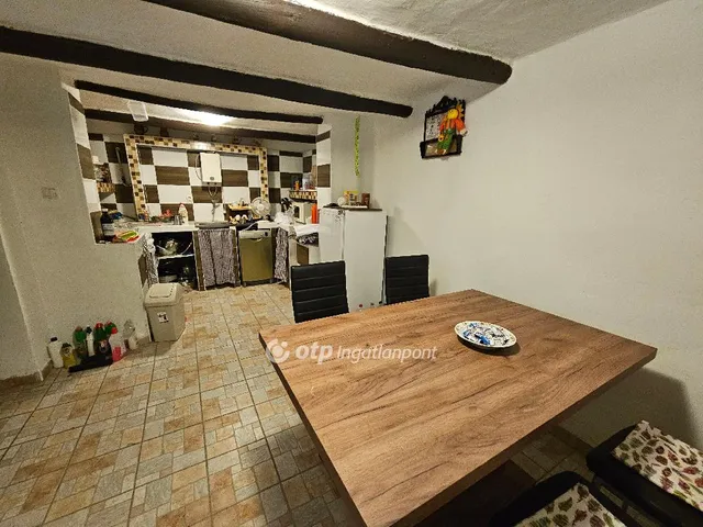 Eladó üdülő és hétvégi ház Cserkeszőlő 73 nm