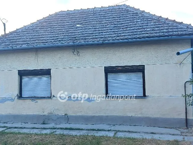 Eladó ház Kunszentmárton 105 nm