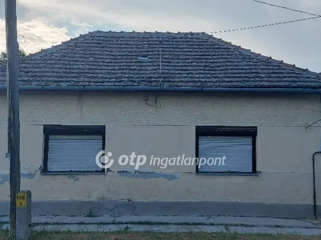 Eladó ház Kunszentmárton 105 nm