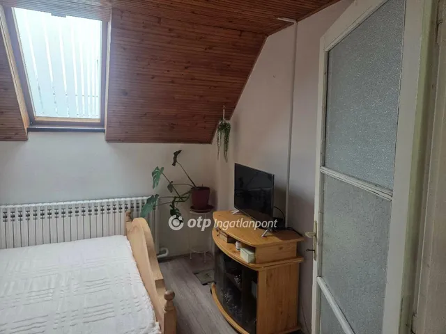 Eladó ház Újszász 111 nm