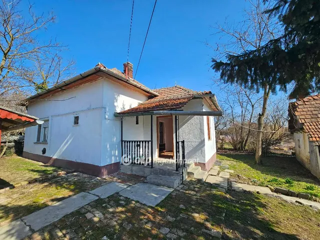 Eladó ház Kőtelek 56 nm