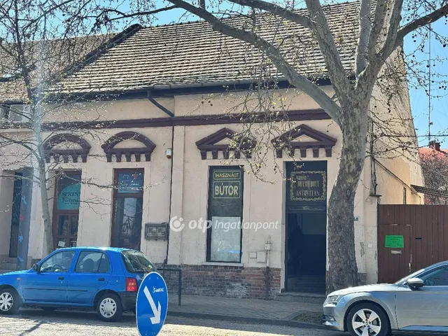 Eladó kereskedelmi és ipari ingatlan Szolnok 70 nm