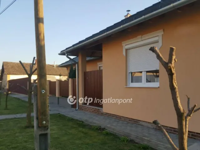 Eladó ház Kunszentmárton 157 nm