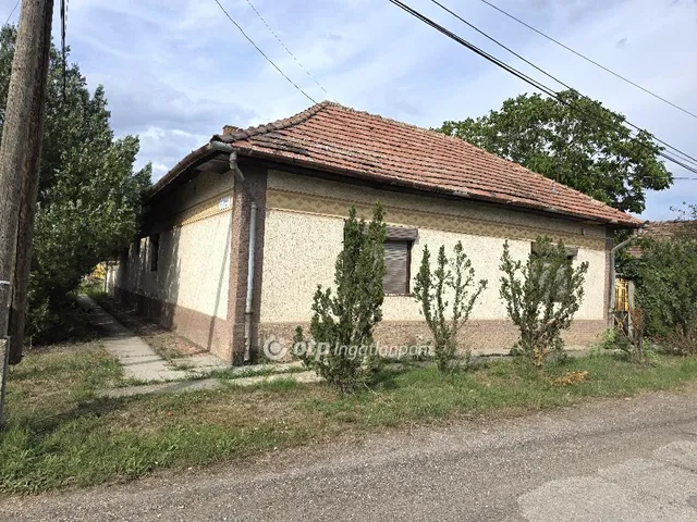Eladó ház Kunszentmárton 92 nm