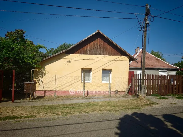 Eladó ház Szolnok 62 nm