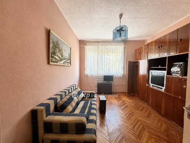 Eladó ház Újszász 95 nm