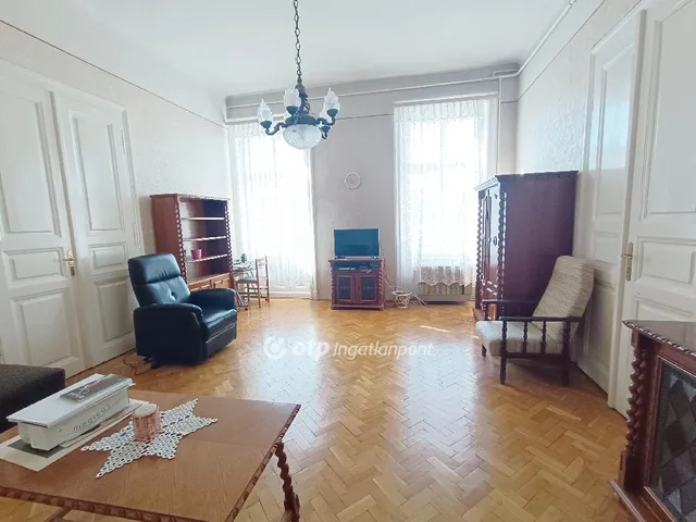 Eladó lakás Budapest VIII. kerület 90 nm