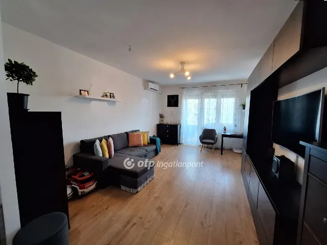 Eladó lakás Budapest XIV. kerület, Herminamező 57 nm