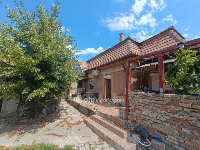 Eladó ház Kiskunlacháza 90 nm