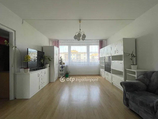 Eladó lakás Budapest X. kerület, Újhegy 49 nm