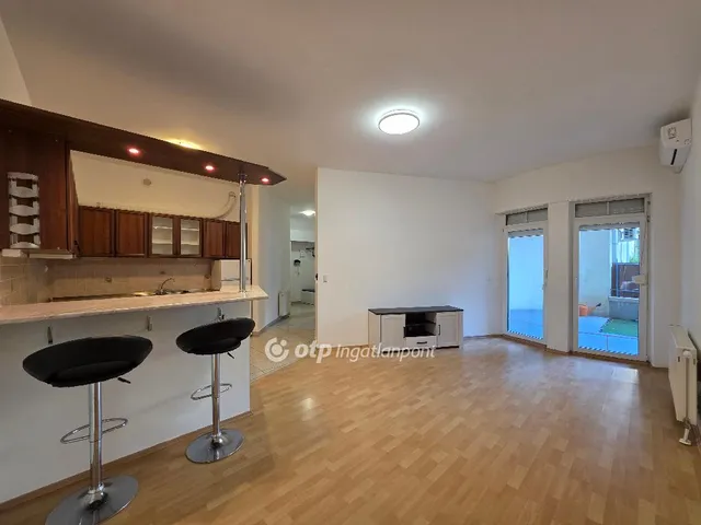 Eladó lakás Budapest X. kerület, Újhegy 60 nm