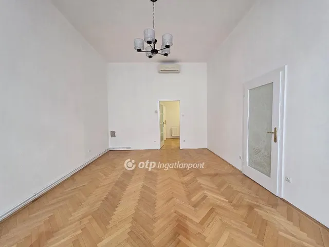 Eladó lakás Budapest VIII. kerület 94 nm