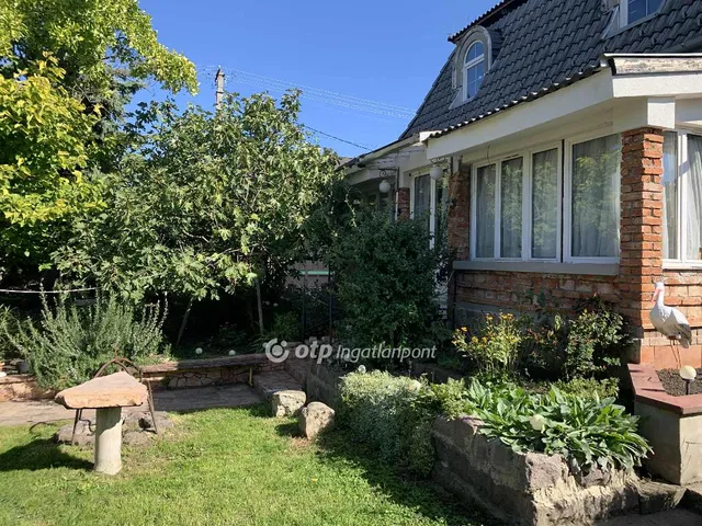 Eladó ház Érd, Parkváros 280 nm