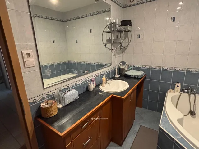 Eladó lakás Budapest X. kerület 85 nm