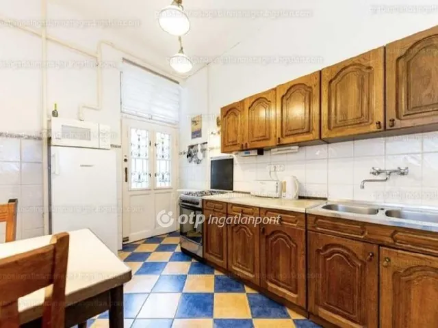 Eladó lakás Budapest VIII. kerület 96 nm