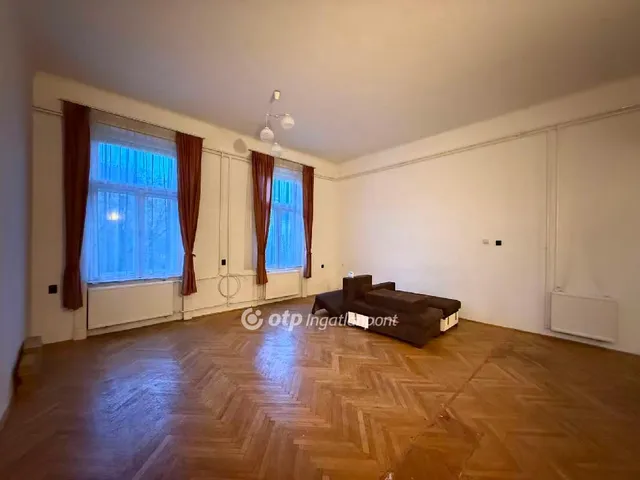 Eladó lakás Budapest VIII. kerület 95 nm