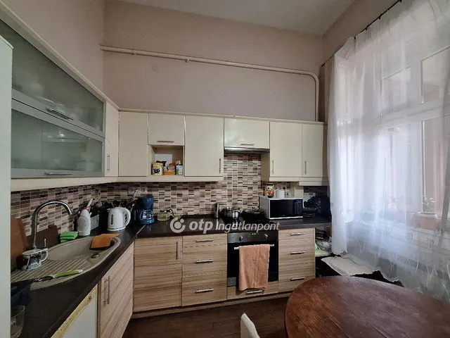 Eladó lakás Budapest VII. kerület 72 nm