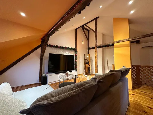 Eladó lakás Budapest X. kerület, Ligettelek 31 nm