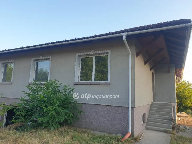 Eladó ház Kerepes 160 nm